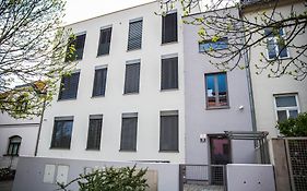 Black Field Apartment